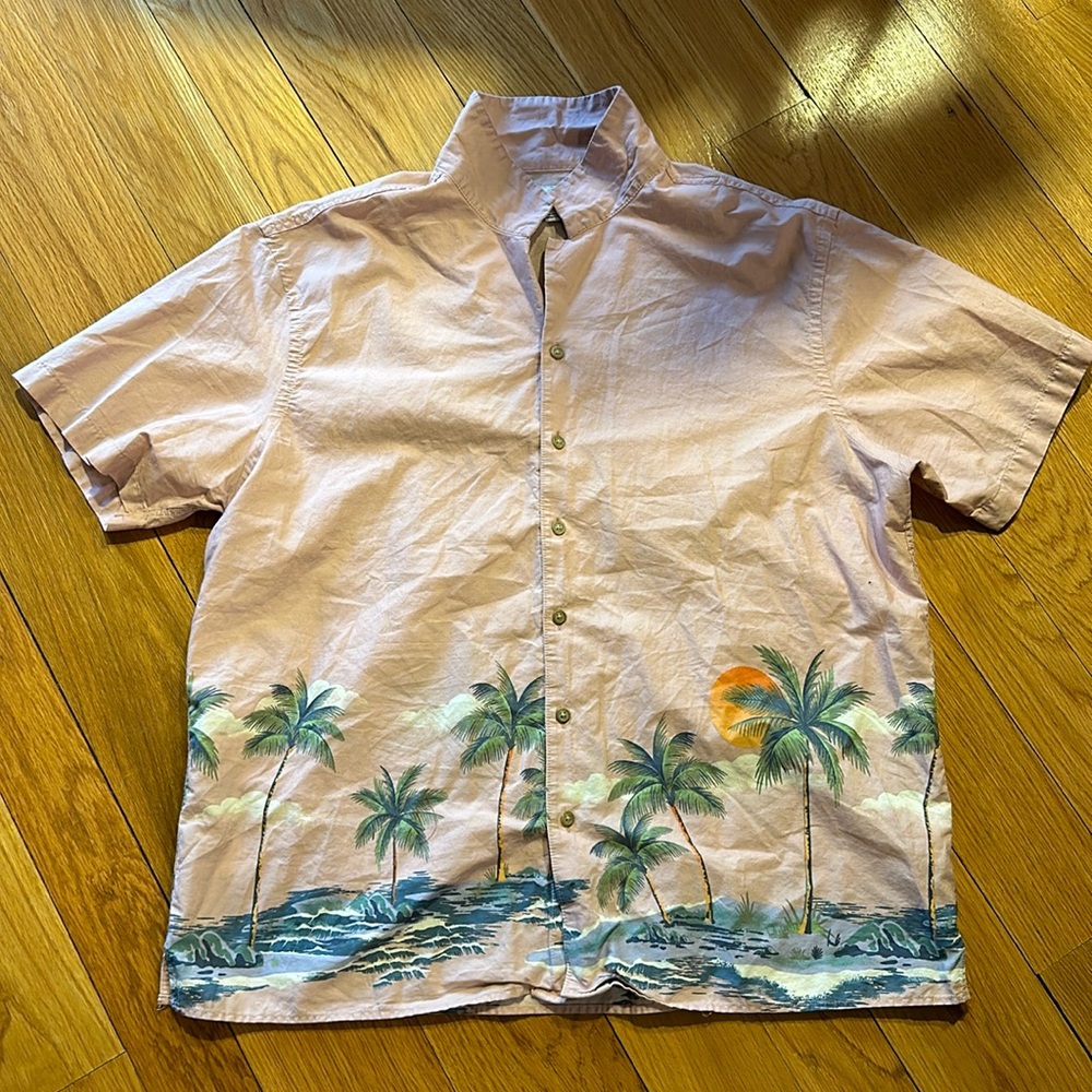 Old Navy Button up tropical summer shirt